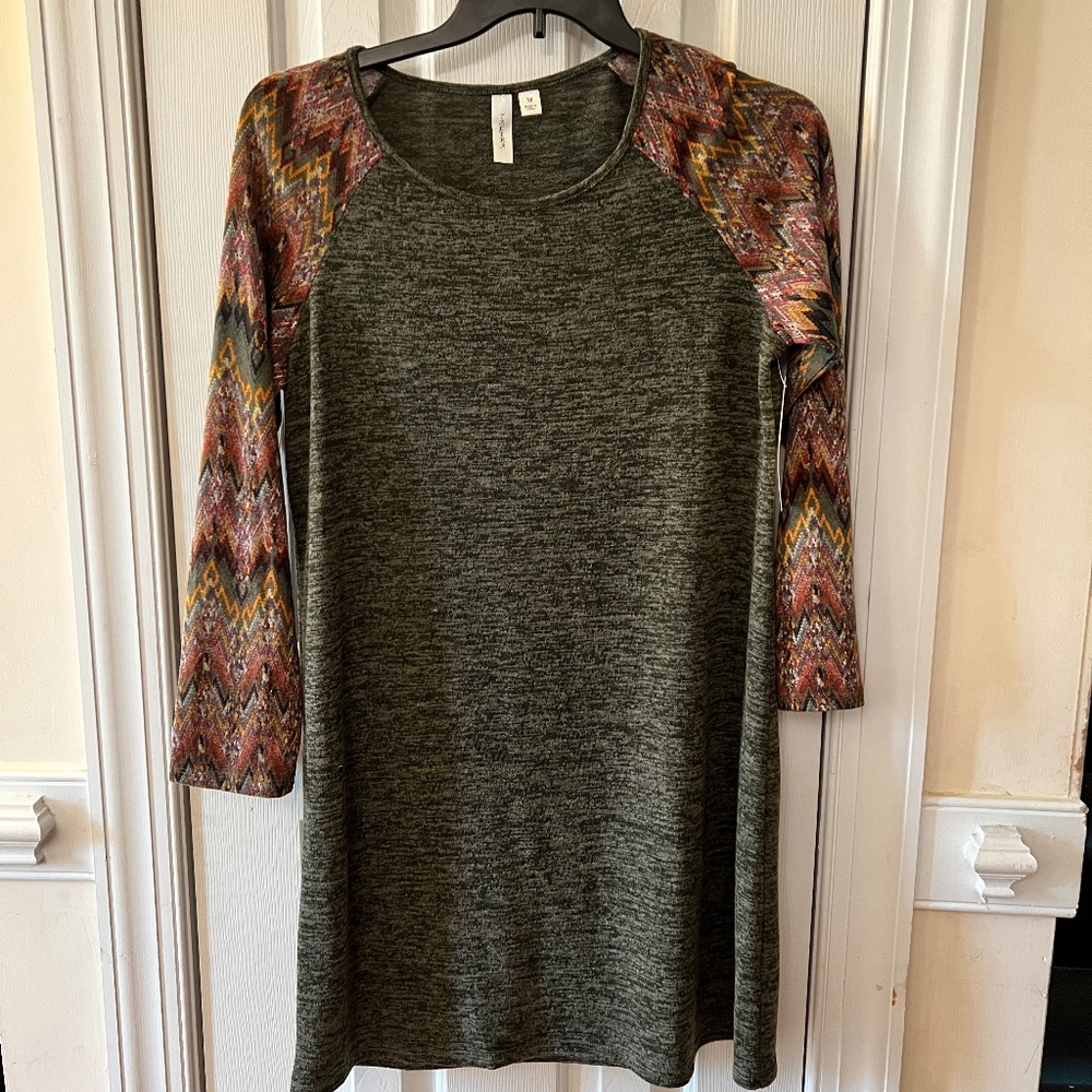 Tacera Long SleeveSweater Dress - SZ M